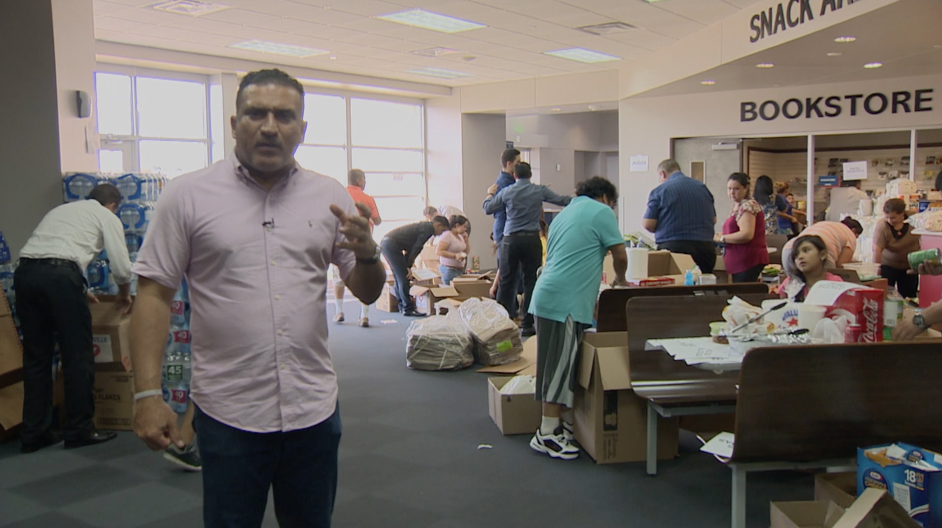 Imagem de capa - Universal auxilia vítimas de furacão nos Estados Unidos